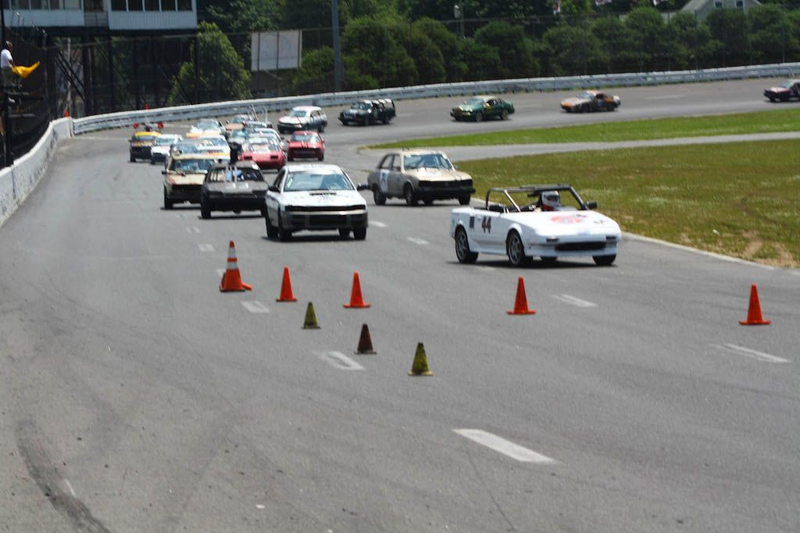 Illustration for article titled The 24 Hours Of LeMons New England 2009 Über Gallery, Part 5